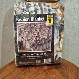 Vintage  Blanket Horse Print Fits Full and Twin Size New Old Stock Equestrian